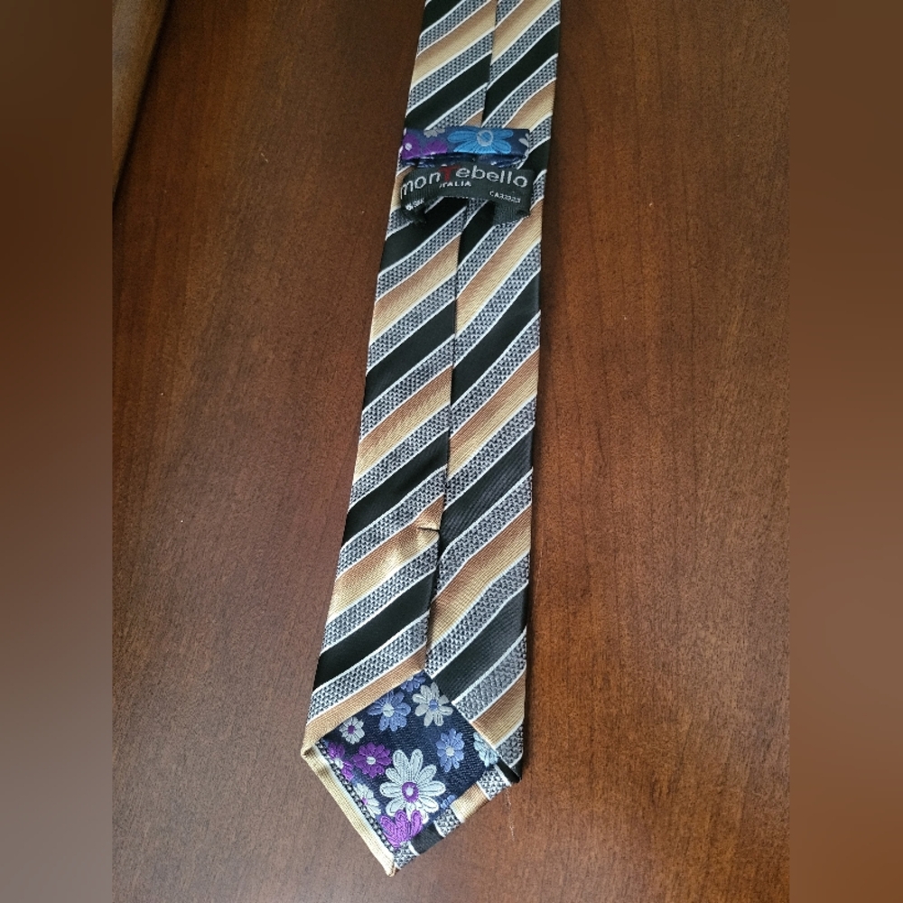 Montebello Italia Necktie. 100% Silk